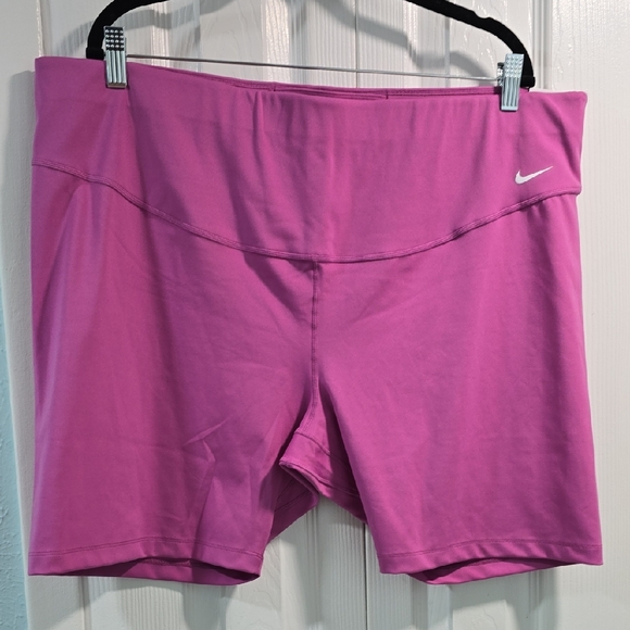 Nike Pants - Nike Dri-Fit Training Tight Fit Mid Rise Shorts